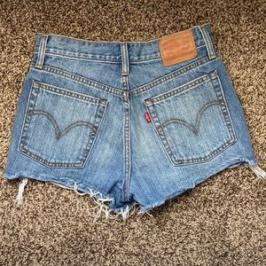 Levi’s High Waisted Short